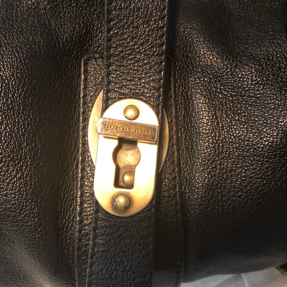 Burberry Leather Bag with dust bag - Picture 2 of 4